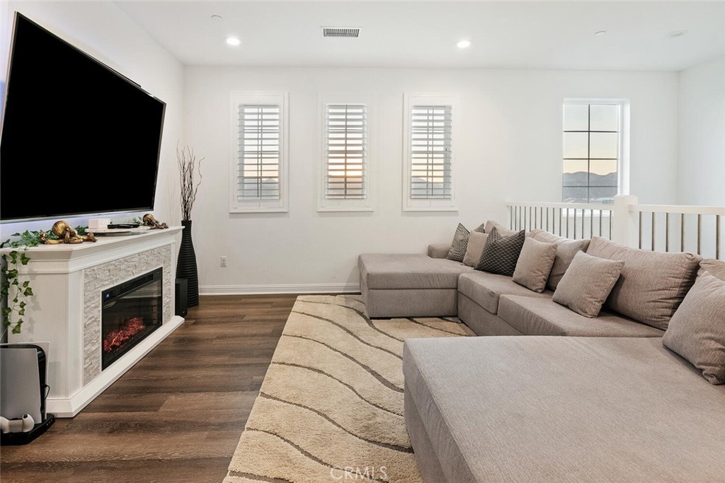 20732 Beech Circle Porter Ranch, CA 91326 - Photo 18 of 72