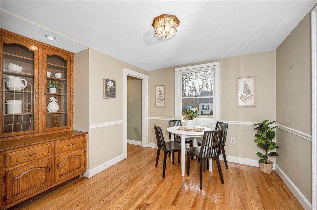 52 Tennyson Road Reading, MA 01867 - Photo 6 of 33 Gallery Image 6