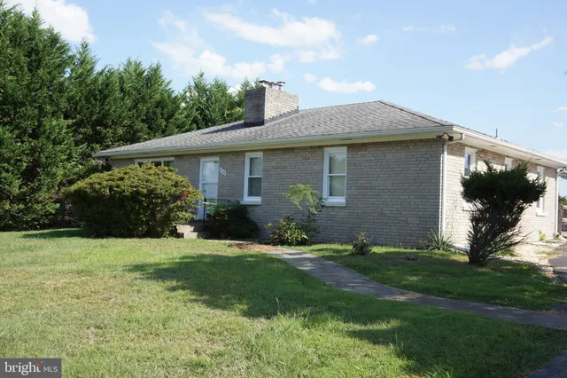$2,300 | 7135 Bowers Road, Frederick, MD 21702