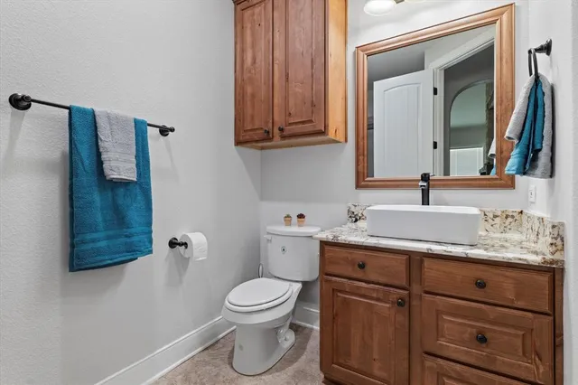 $990,000 | 402 North Pkwy Drive, Alvarado, TX 76009