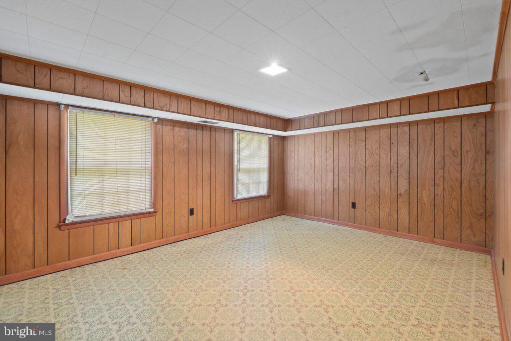 9704 Hall Road Potomac, MD 20854 - Photo 34 of 41 a view of an empty room with a window