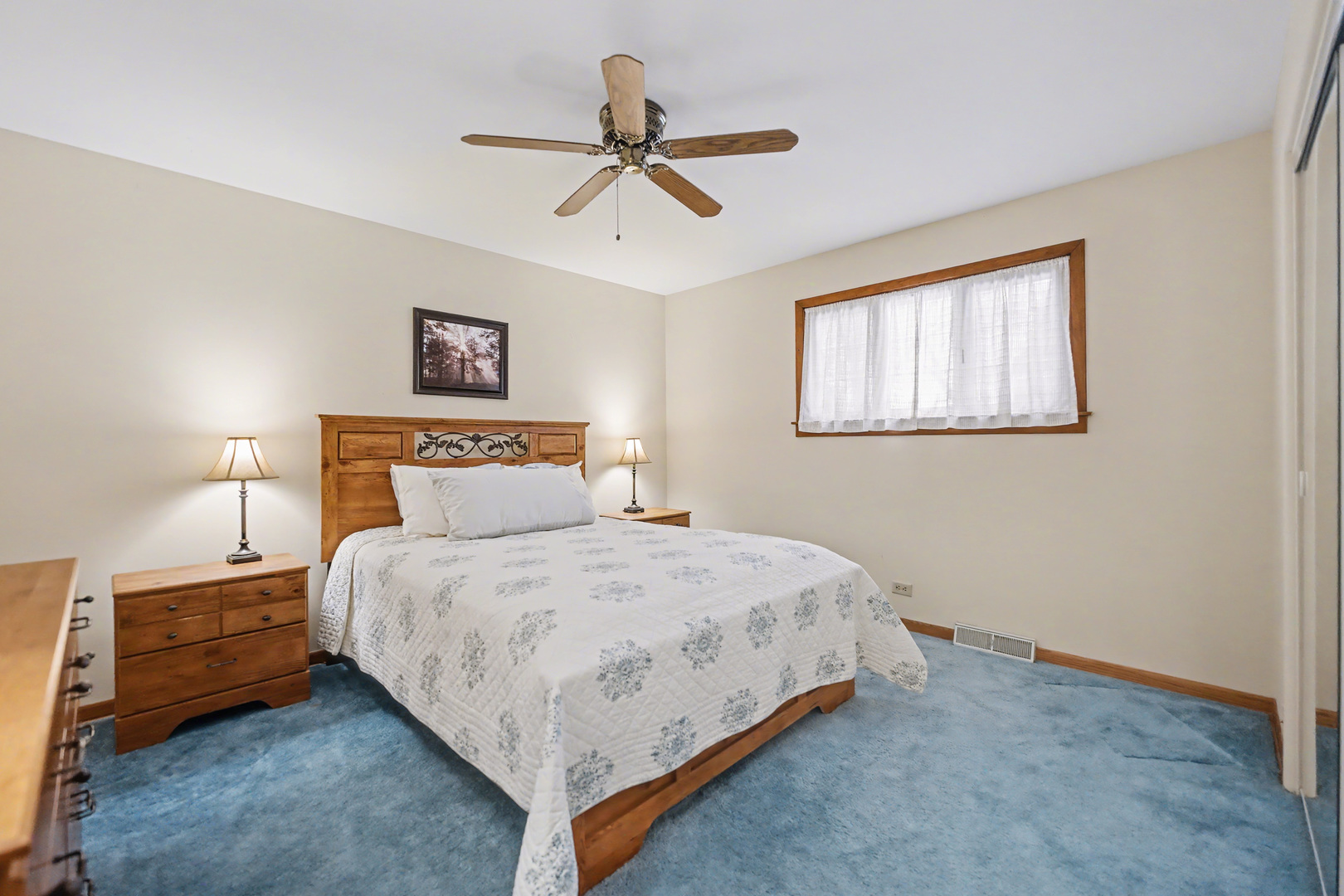 118 Evergreen Street Addison, IL 60101 - Photo 17 of 38 a bedroom with a bed and window