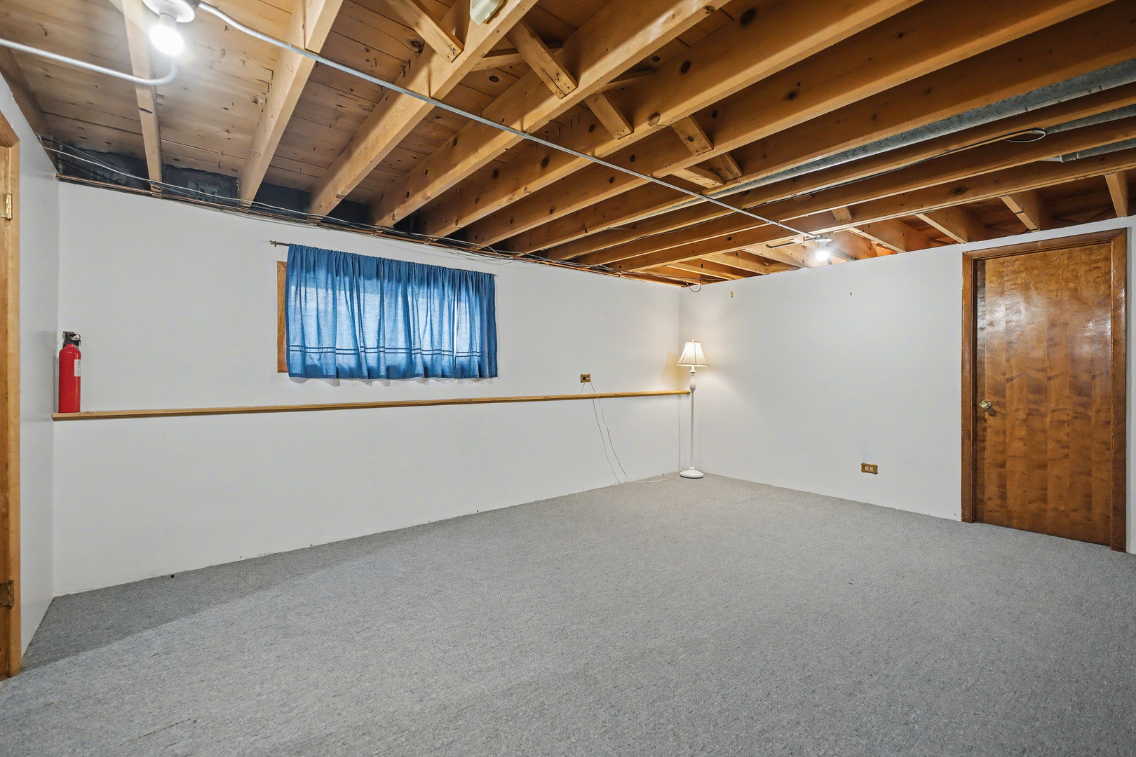 118 Evergreen Street Addison, IL 60101 - Photo 22 of 38 a view of an empty room