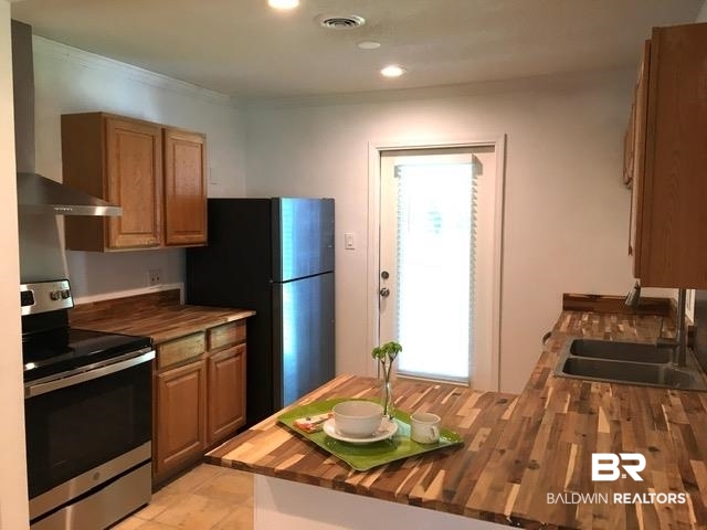 3504 Spring Hill Avenue Mobile, AL 36608 - Photo 3 of 6