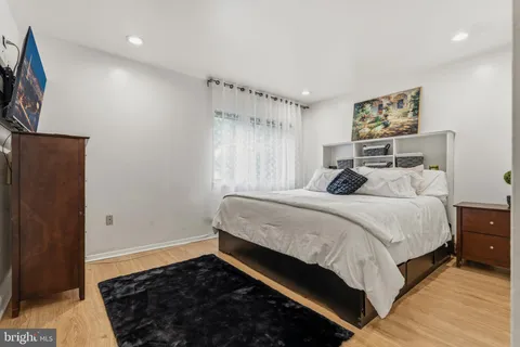 $298,000 | 12403 Braxfield Court, Unit 4617, Rockville, MD 20852