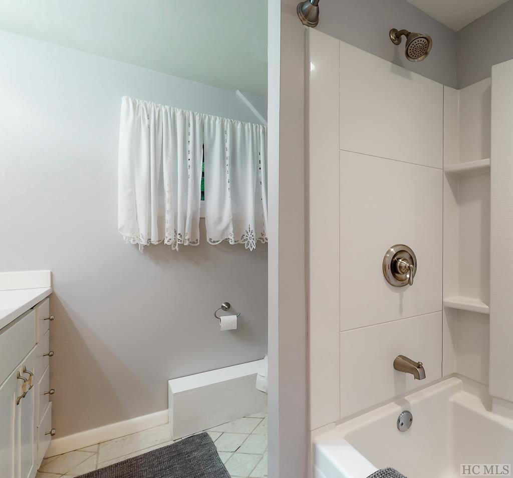 441 Tower Road Sapphire, NC 28774 - Photo 27 of 35 Gallery Image 27