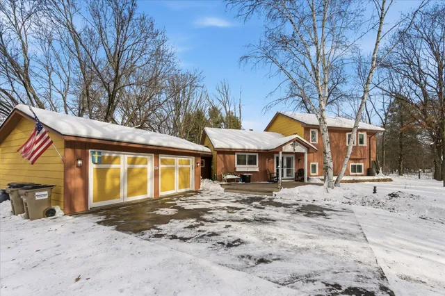 $435,000 | 13878 252nd Avenue Northwest, Zimmerman, MN 55398