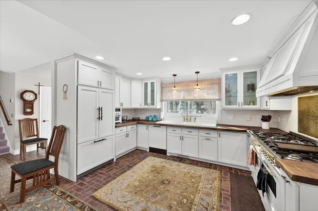 $435,000 | 13878 252nd Avenue Northwest, Zimmerman, MN 55398