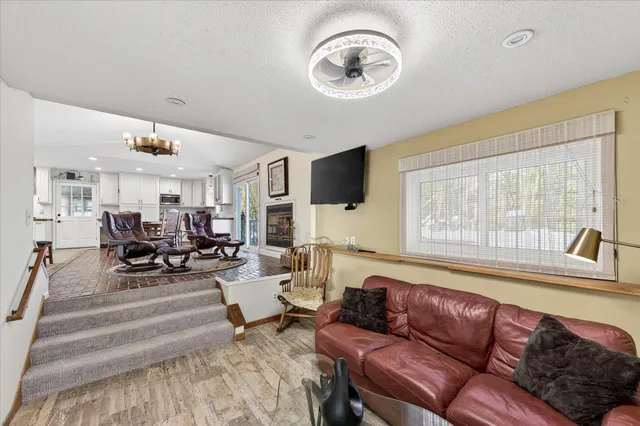 $435,000 | 13878 252nd Avenue Northwest, Zimmerman, MN 55398