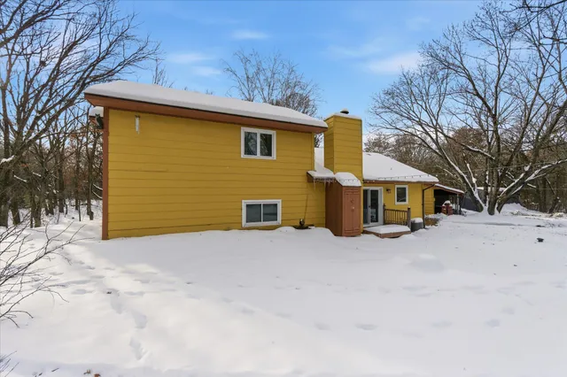$435,000 | 13878 252nd Avenue Northwest, Zimmerman, MN 55398