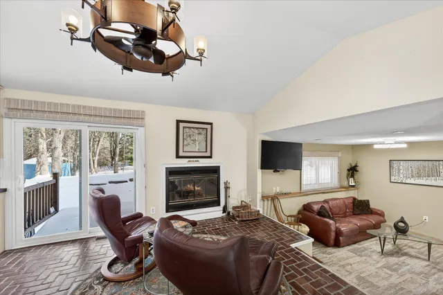 $435,000 | 13878 252nd Avenue Northwest, Zimmerman, MN 55398