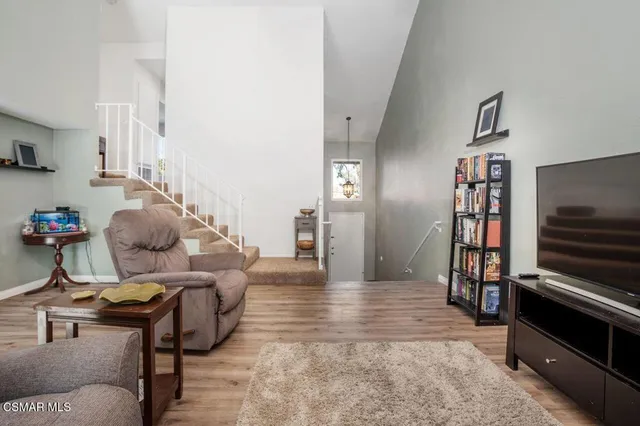 $739,999 | 656 Blue Oak Avenue, Thousand Oaks, CA 91320