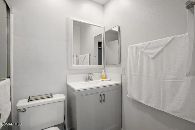 $739,999 | 656 Blue Oak Avenue, Thousand Oaks, CA 91320