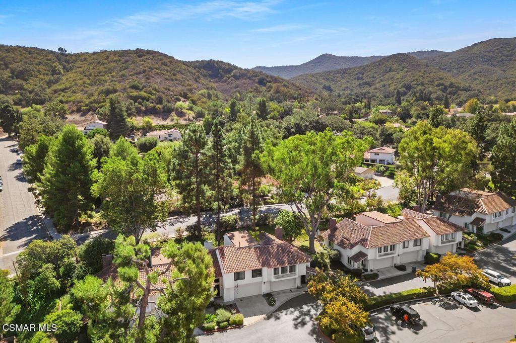 656 Blue Oak Avenue Thousand Oaks, CA 91320 - Photo 5 of 33