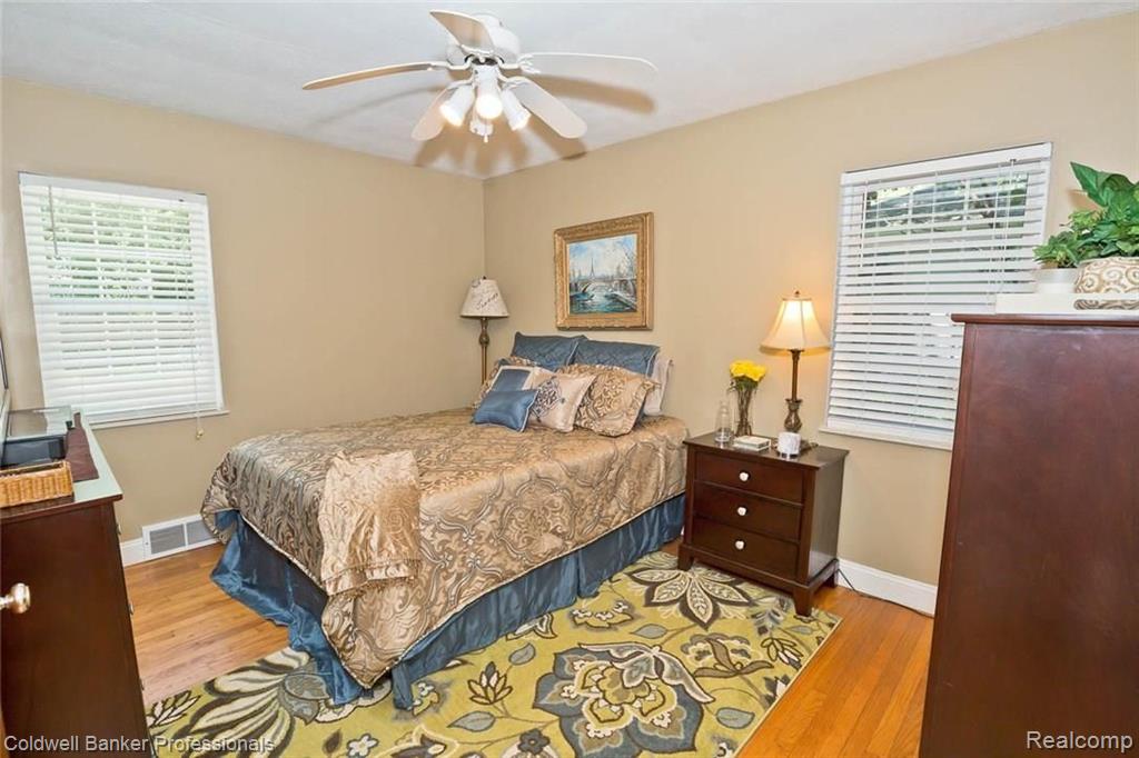 2168 Somerset Road Bloomfield Hills, MI 48302 - Photo 12 of 16