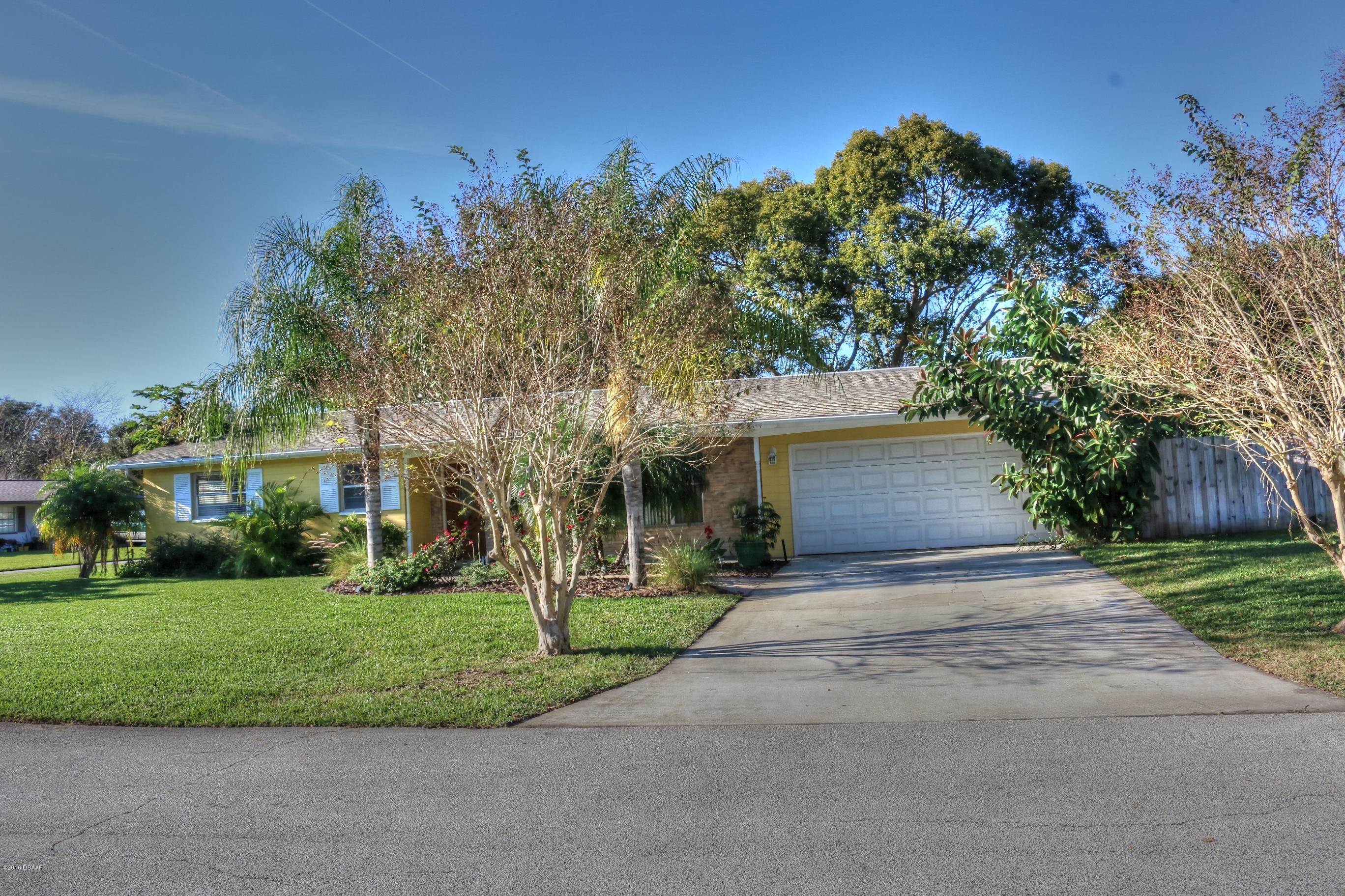 636 Sherman Road South Daytona, FL 32119 - Photo 1 of 23 1Front__636 Sherman South Daytona Florid
