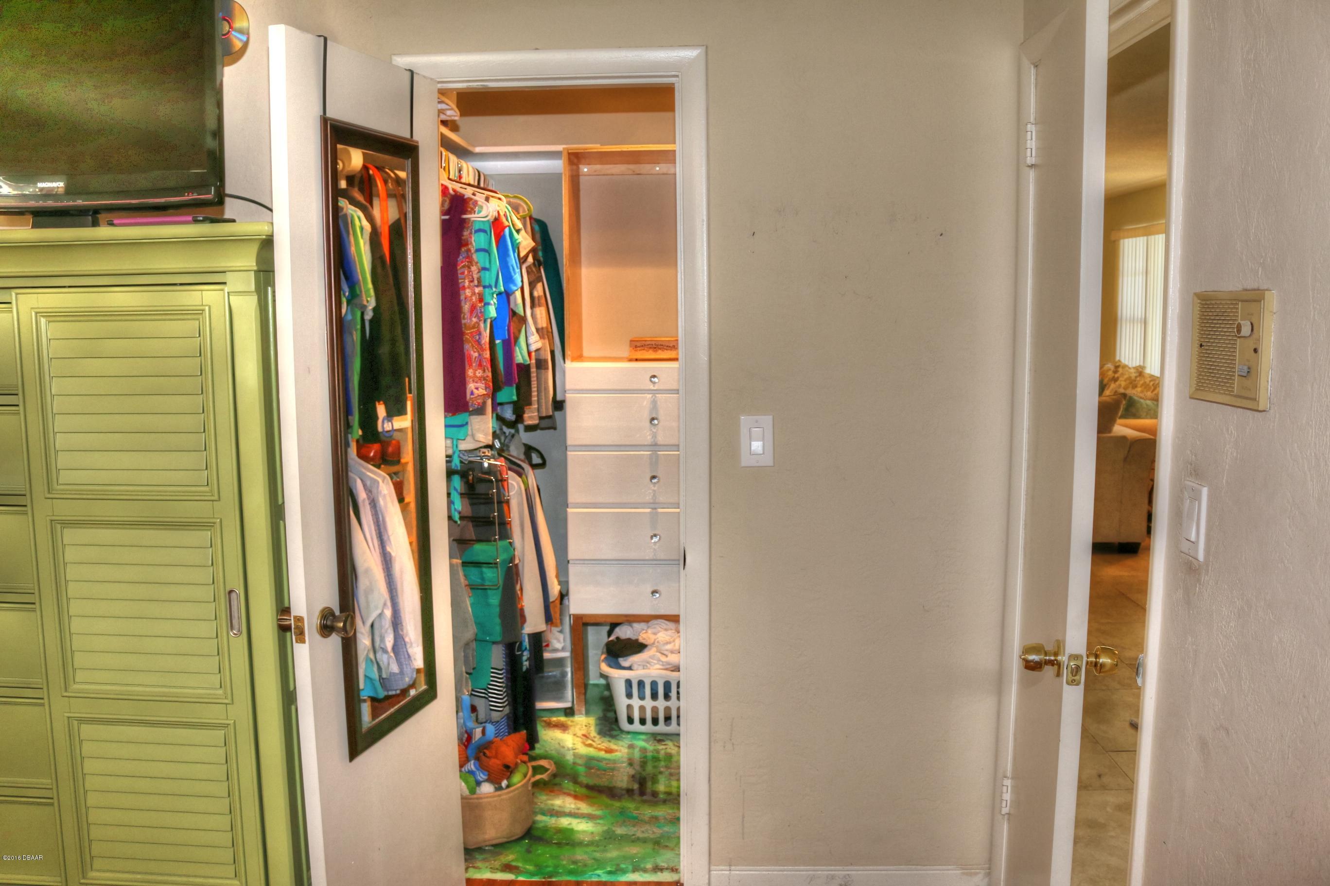 636 Sherman Road South Daytona, FL 32119 - Photo 16 of 23 16Closet__636 Sherman South Daytona Flor
