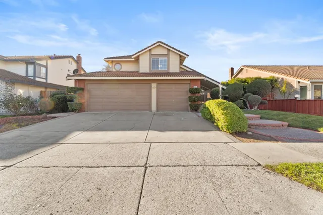 $1,099,000 | 9465 Eagle View Way, Gilroy, CA 95020