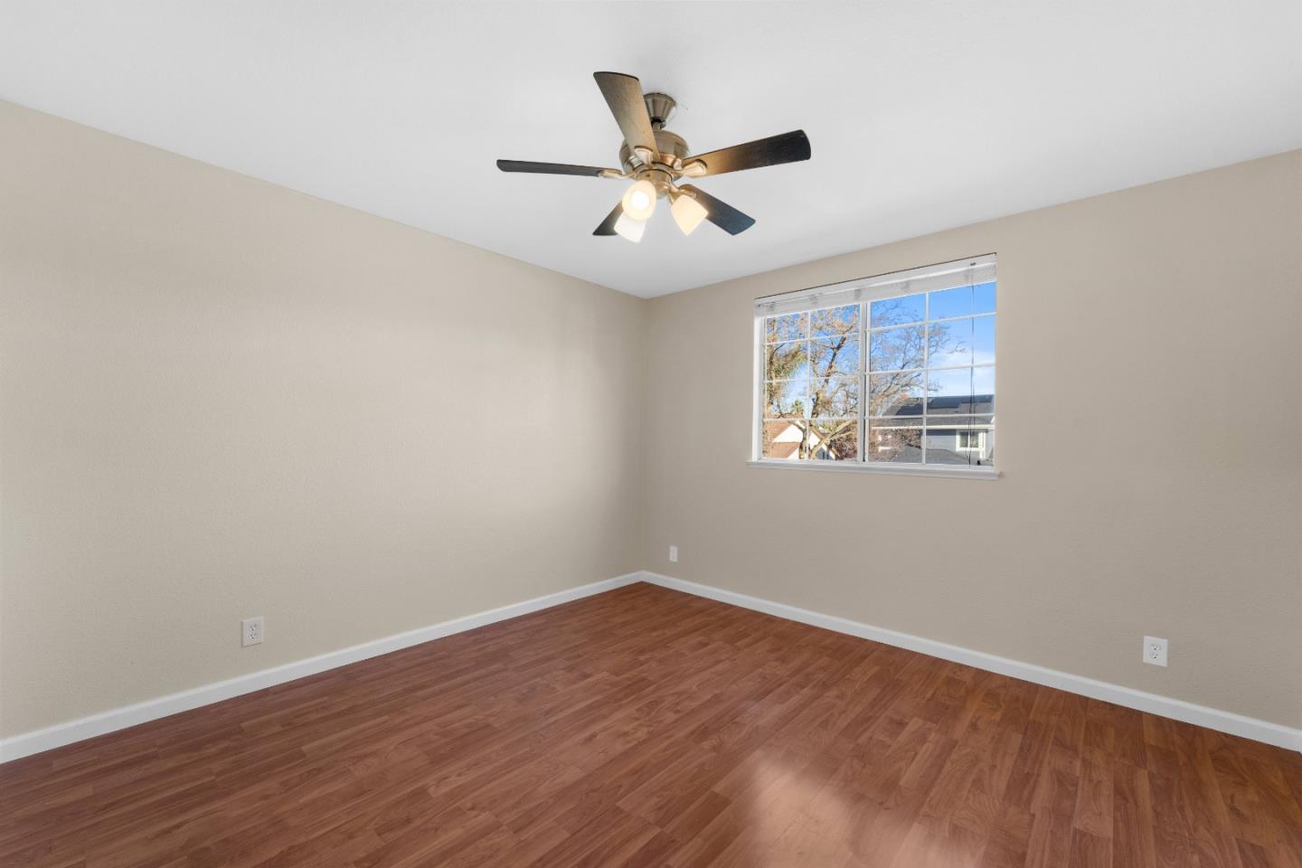 9465 Eagle View Way Gilroy, CA 95020 - Photo 17 of 32