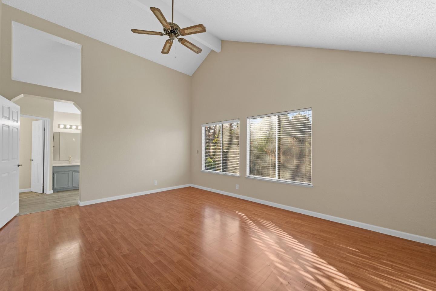 9465 Eagle View Way Gilroy, CA 95020 - Photo 20 of 32