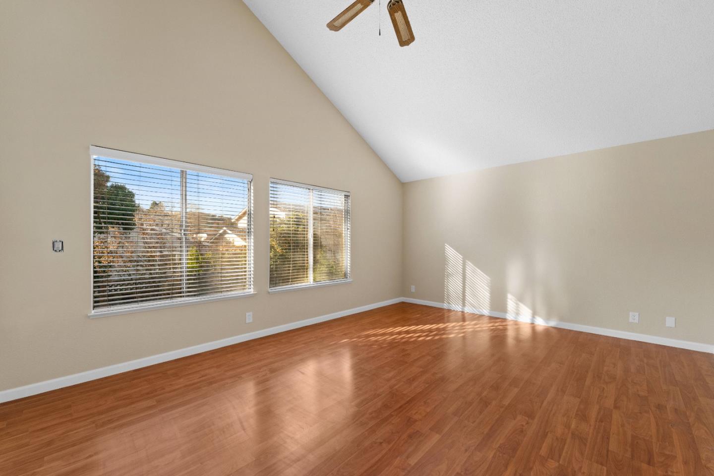 9465 Eagle View Way Gilroy, CA 95020 - Photo 22 of 32