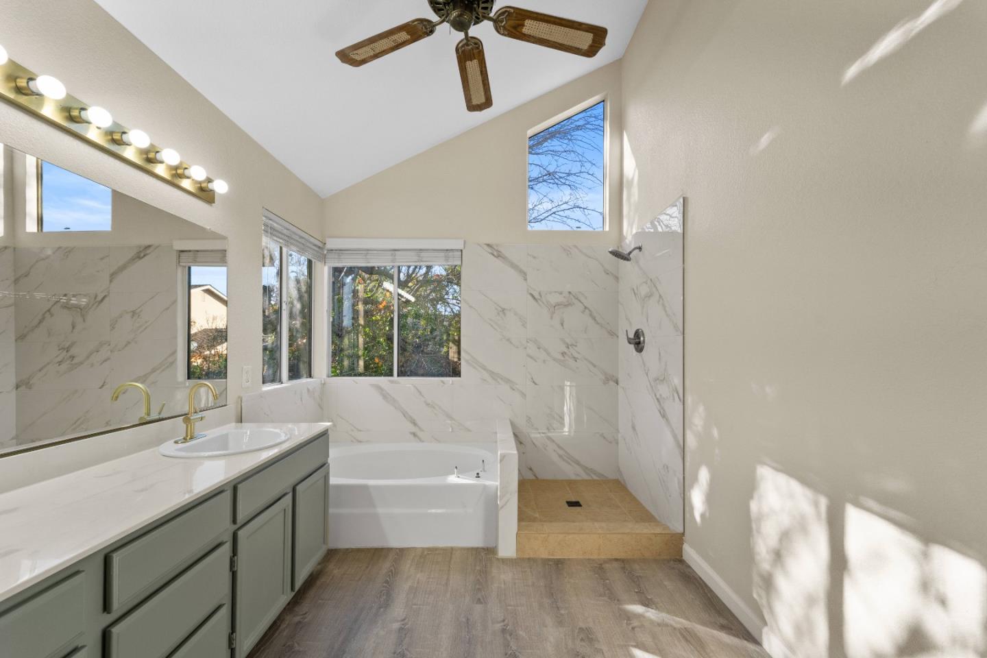 9465 Eagle View Way Gilroy, CA 95020 - Photo 26 of 32