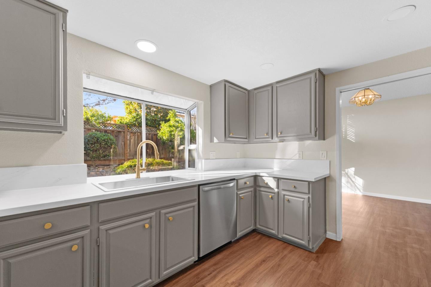 9465 Eagle View Way Gilroy, CA 95020 - Photo 9 of 32