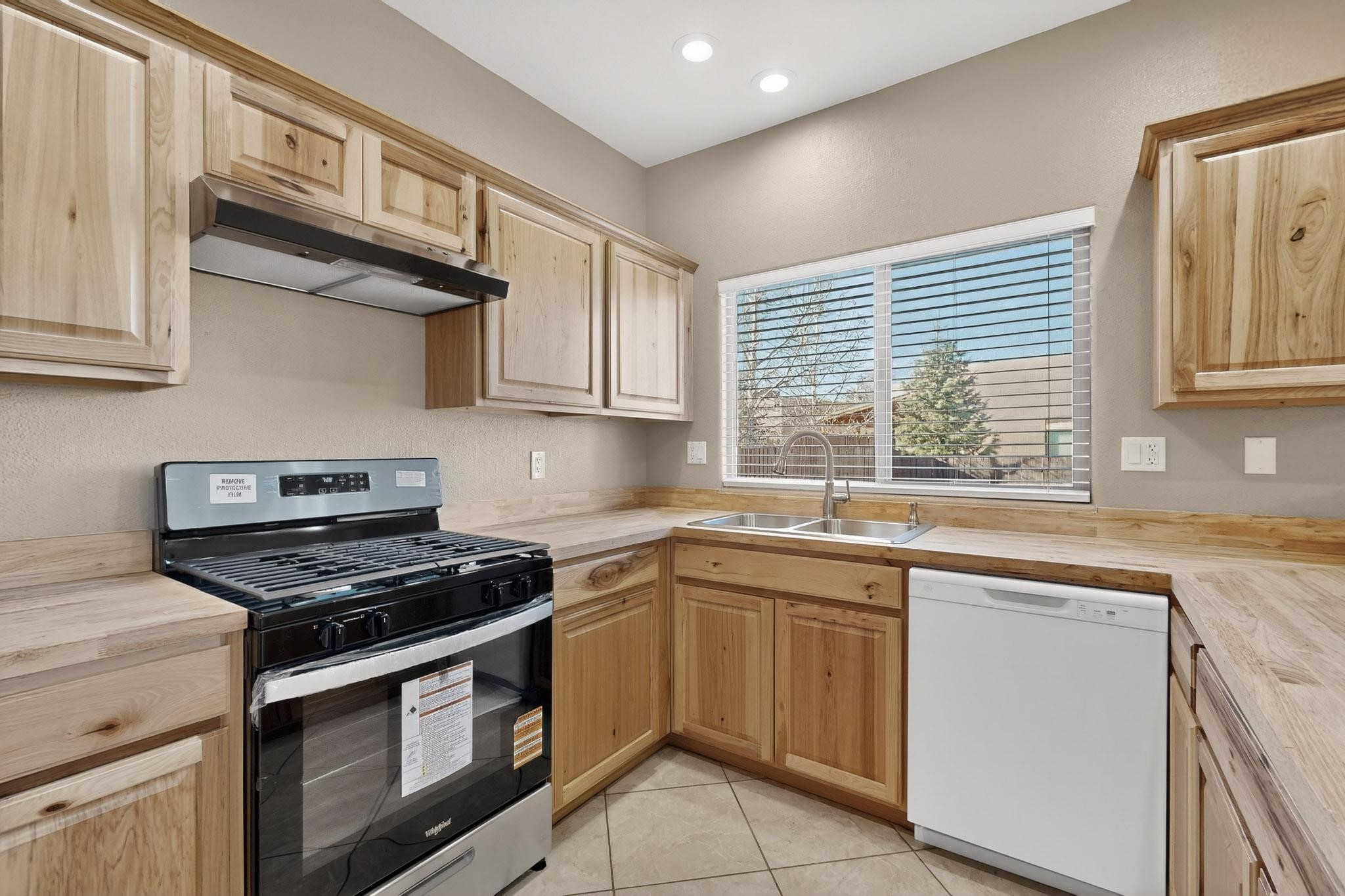 4532 Solecito Loop Santa Fe, NM 87507 - Photo 13 of 49