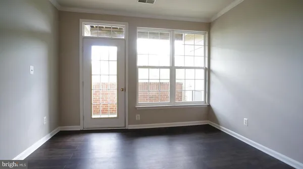 $2,500 | 8183 Carnegie Hall Court, Unit 306, Vienna, VA 22180