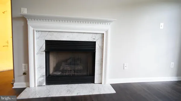 $2,500 | 8183 Carnegie Hall Court, Unit 306, Vienna, VA 22180