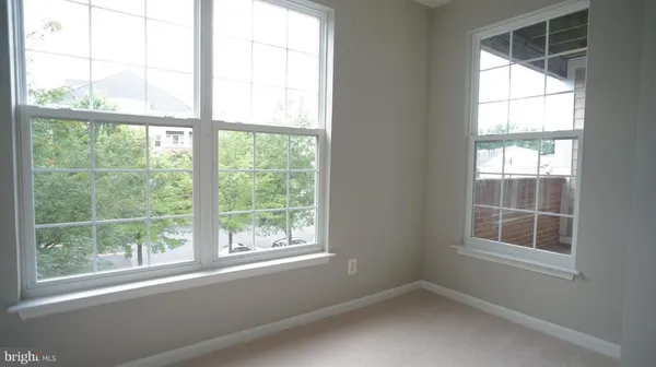 $2,500 | 8183 Carnegie Hall Court, Unit 306, Vienna, VA 22180