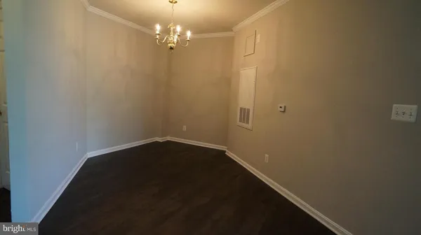 $2,500 | 8183 Carnegie Hall Court, Unit 306, Vienna, VA 22180