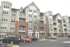 $2,500 | 8183 Carnegie Hall Court, Unit 306, Vienna, VA 22180