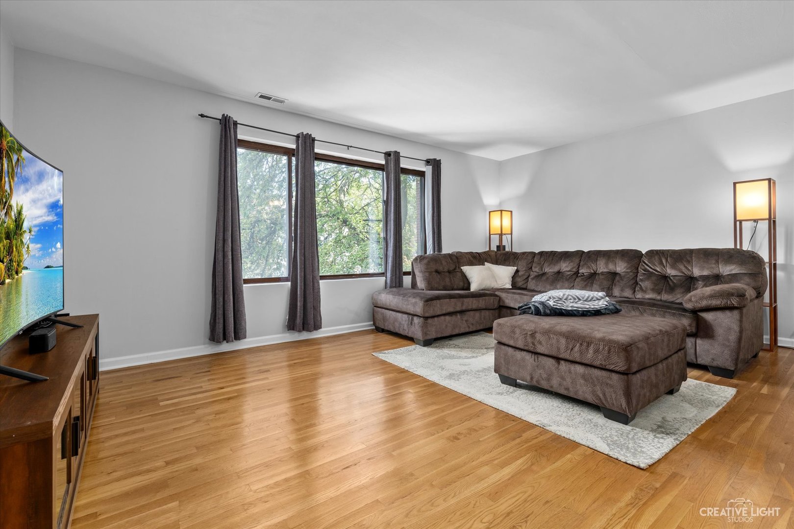 5740 North Ridge Avenue, Unit 2S Chicago, IL 60660 - Photo 2 of 9 Gallery Image 2