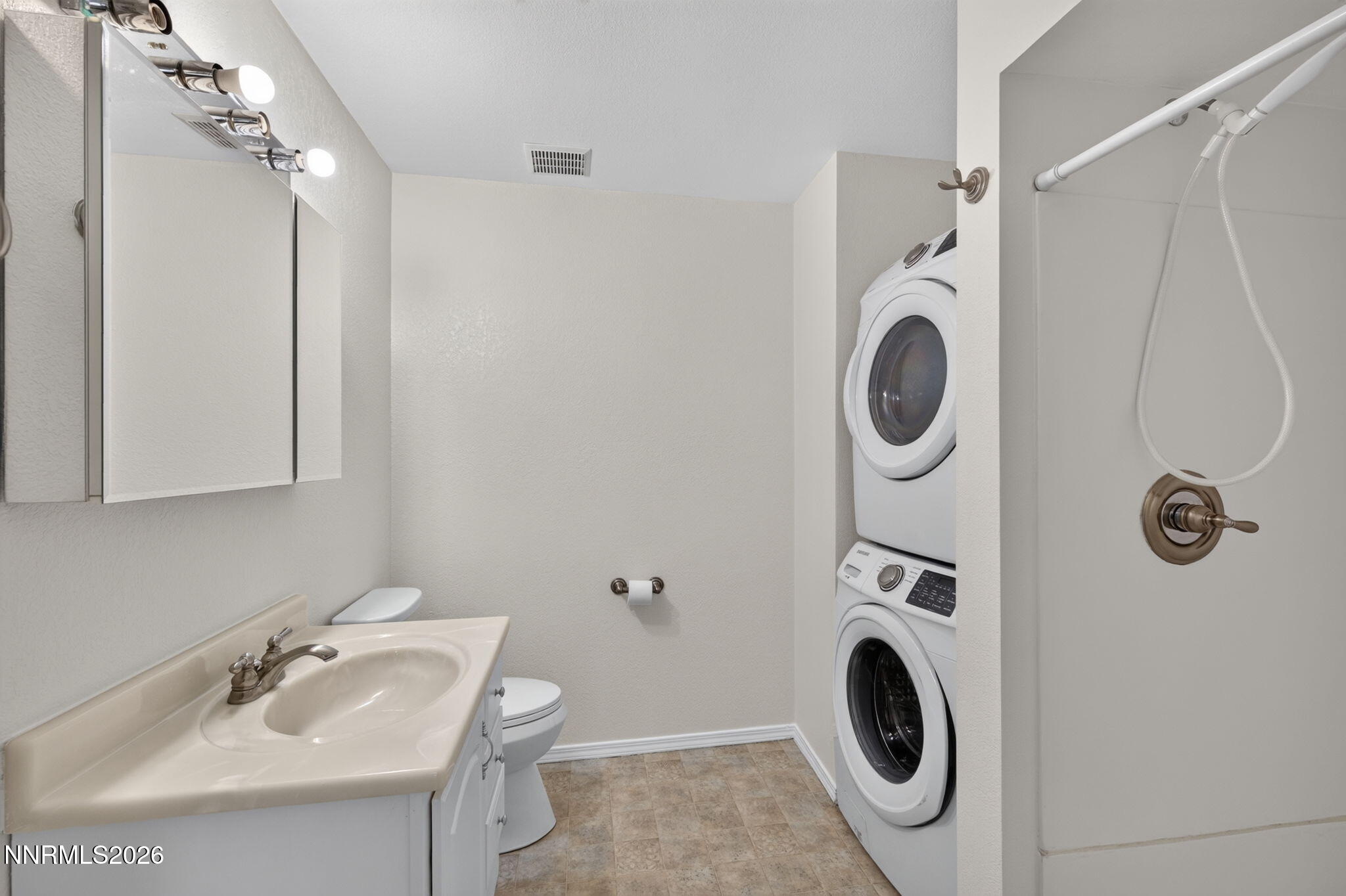 3865 East Leonesio Drive, Unit G1 Reno, NV 89512 - Photo 18 of 28 24-web-or-mls-016_IMG_2379