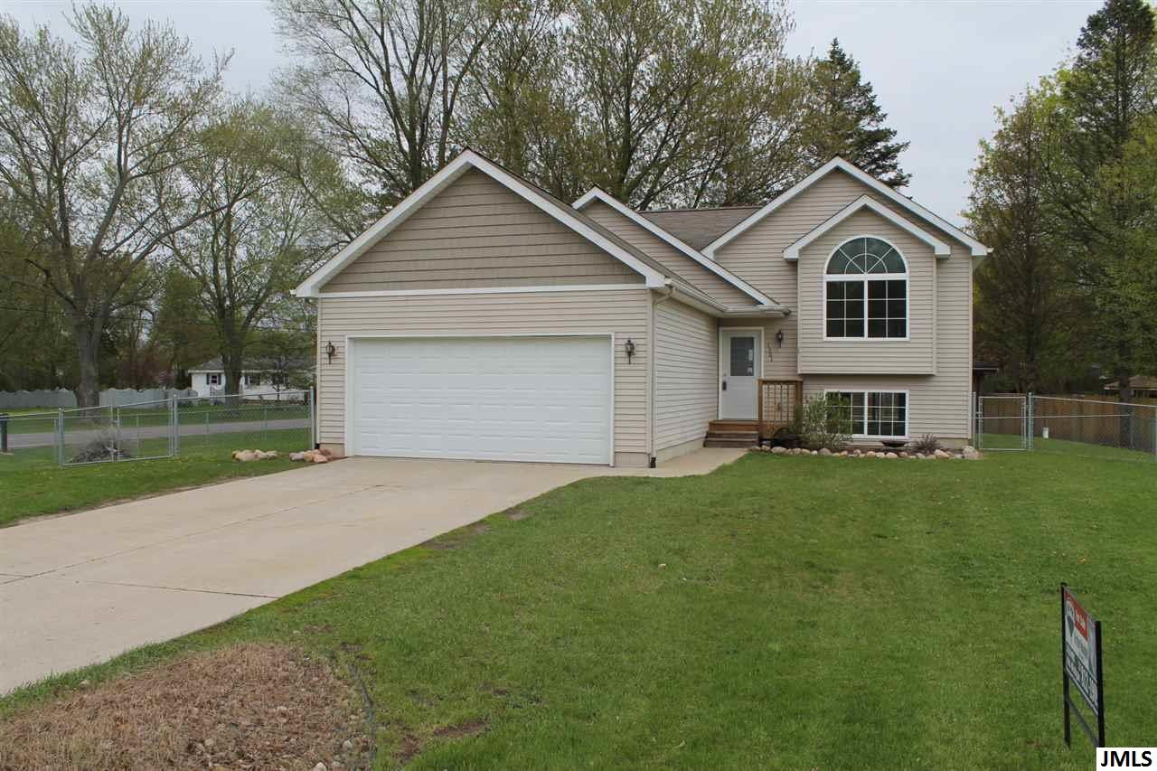 1301 Catsyl Road, Unit 33 Jackson, MI 49203 - Photo 1 of 17 Photo 1