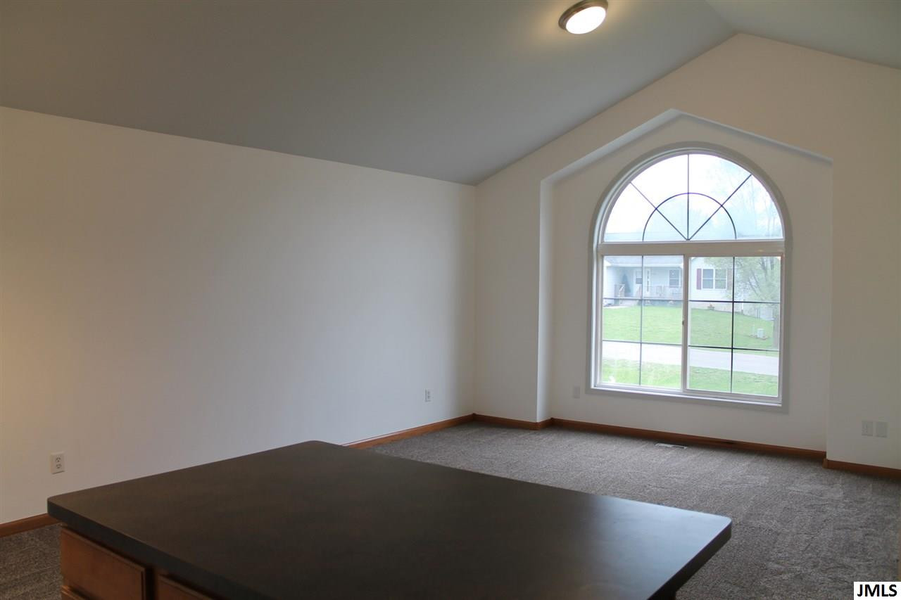 1301 Catsyl Road, Unit 33 Jackson, MI 49203 - Photo 5 of 17 Photo 5