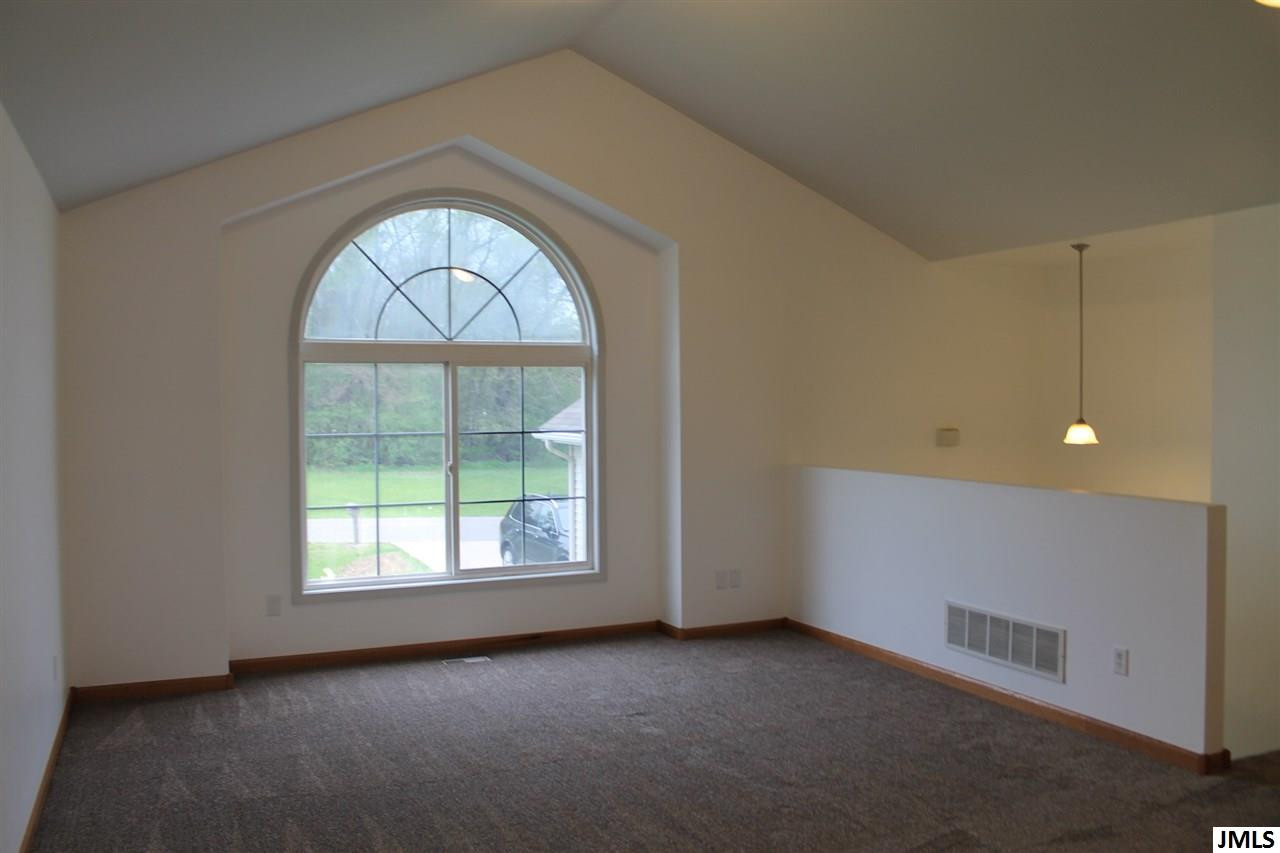 1301 Catsyl Road, Unit 33 Jackson, MI 49203 - Photo 7 of 17 Photo 7