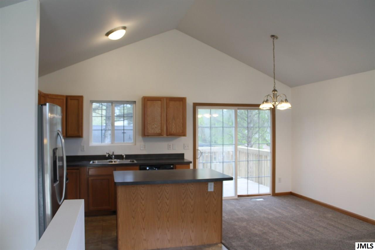 1301 Catsyl Road, Unit 33 Jackson, MI 49203 - Photo 8 of 17 Photo 8