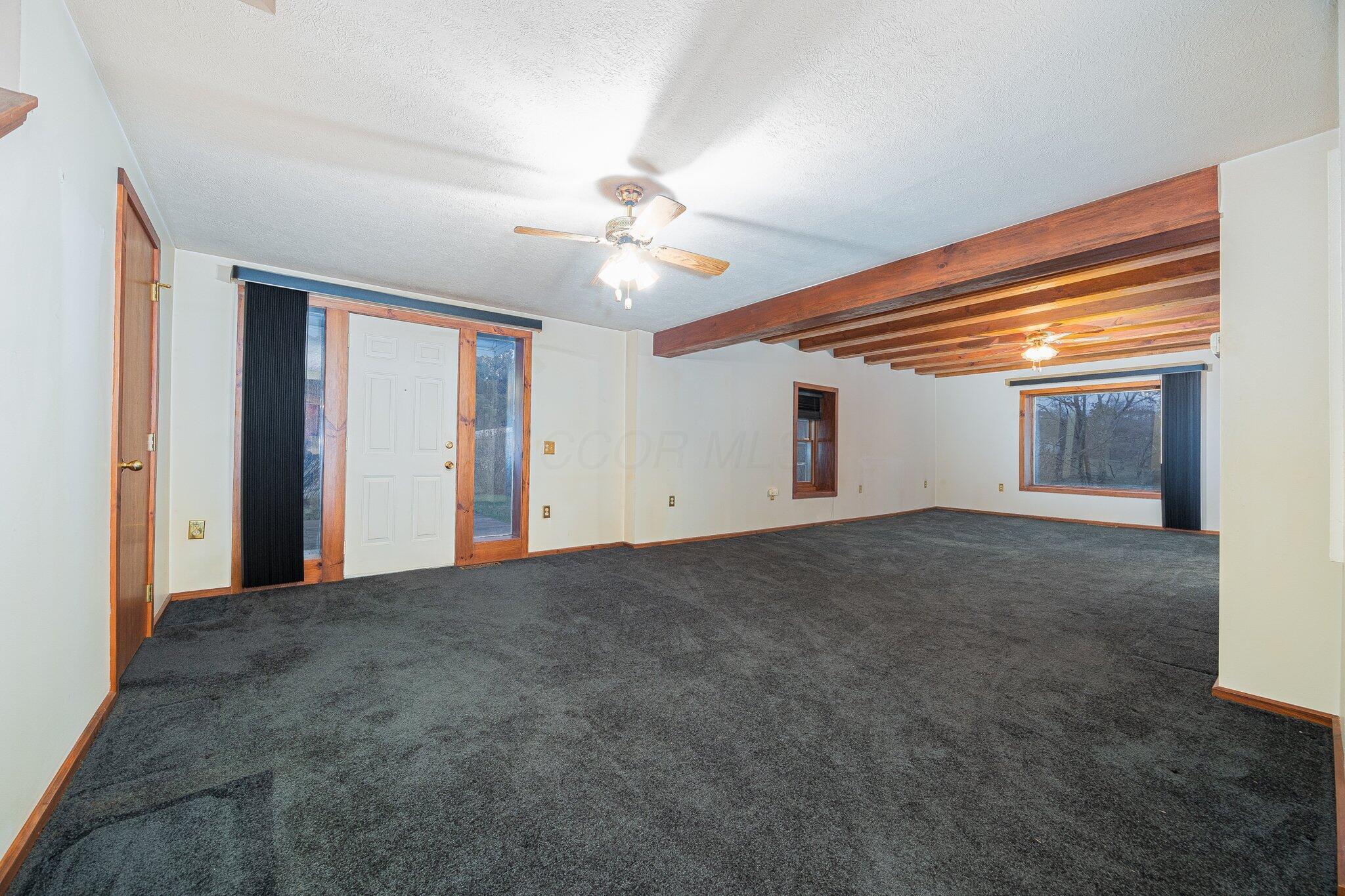 33404 Bowland Derr Road Logan, OH 43138 - Photo 30 of 61 Family Room