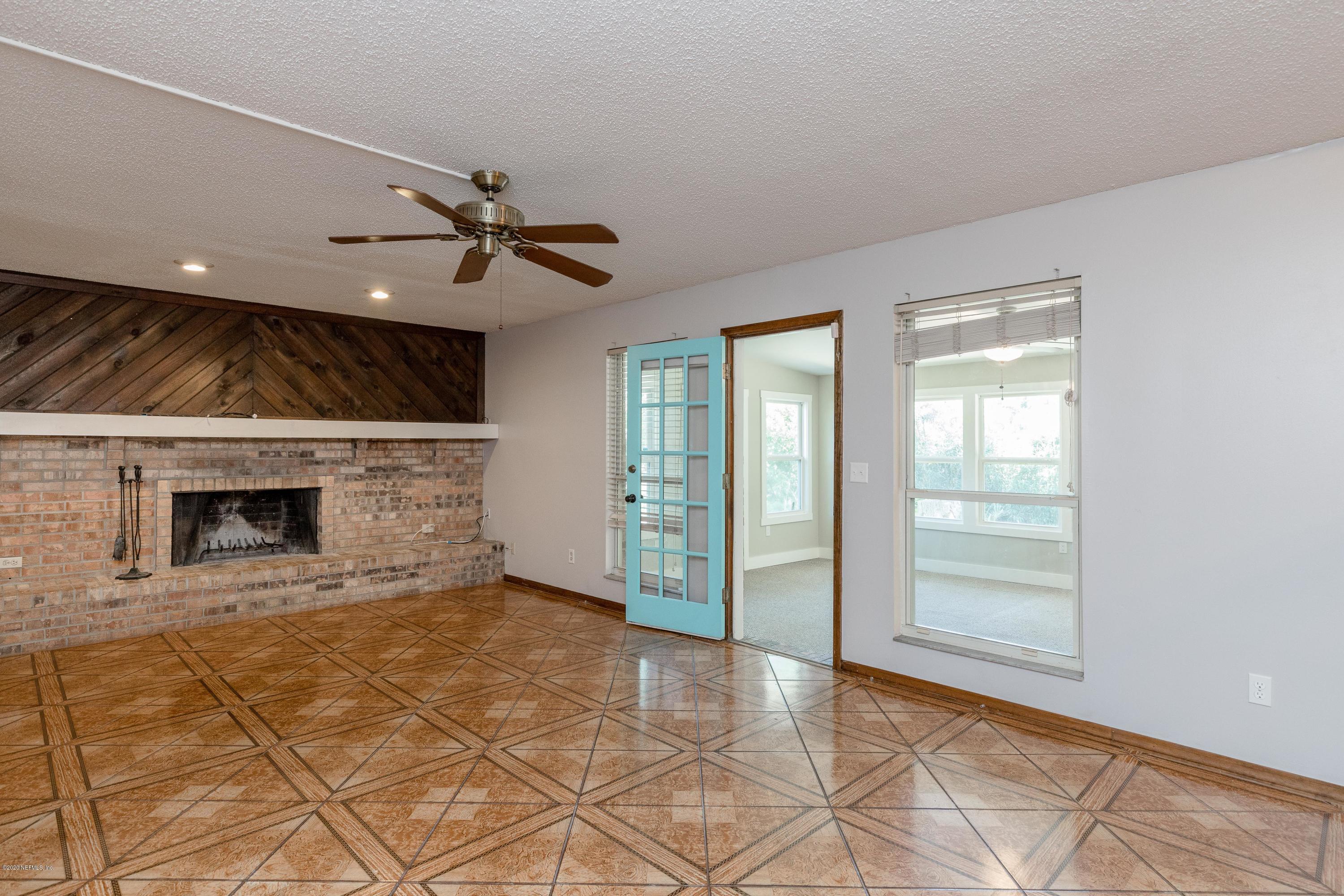 5423 Riverton Road Jacksonville, FL 32277 - Photo 25 of 56 Family Room 2nd View