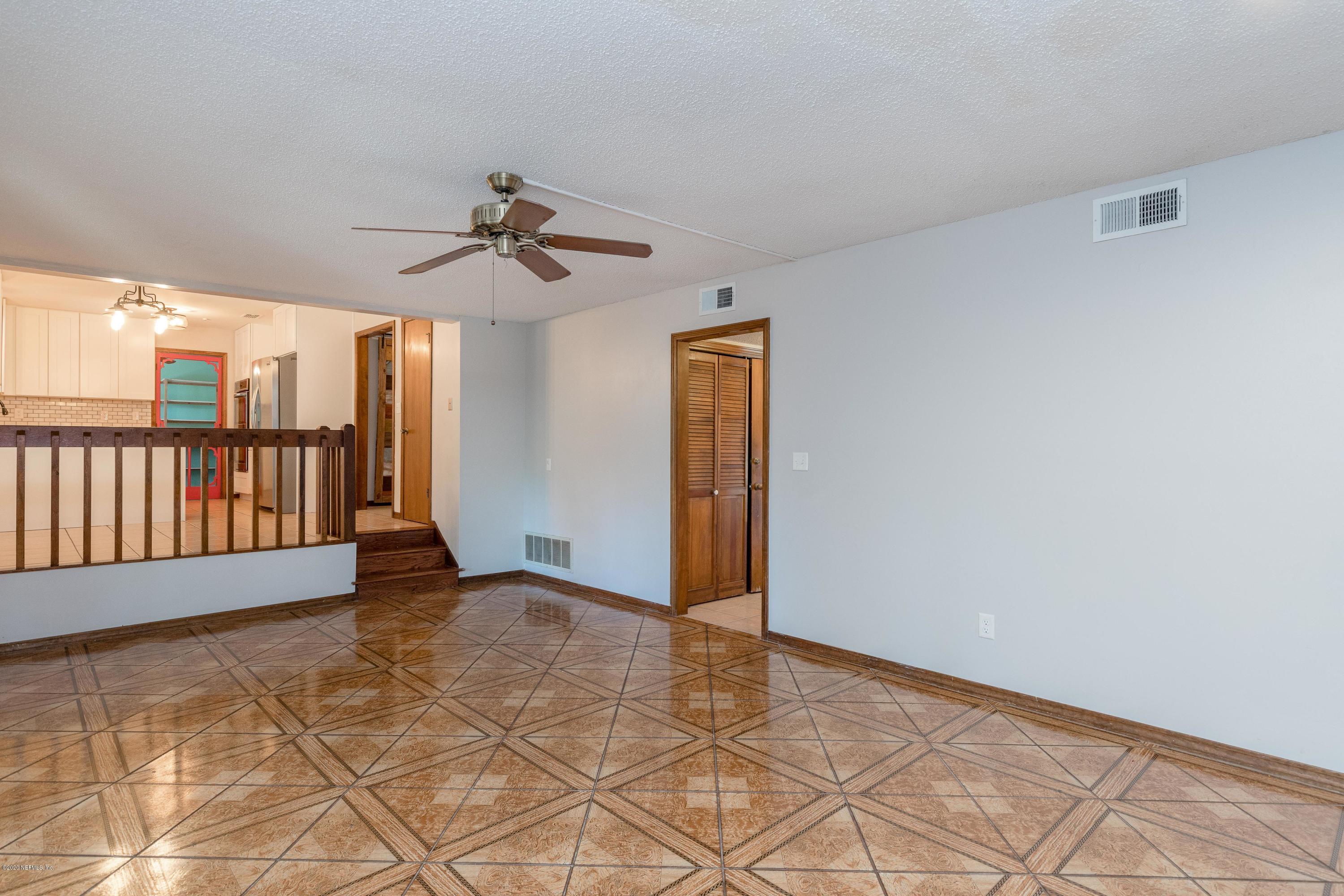 5423 Riverton Road Jacksonville, FL 32277 - Photo 26 of 56 Family Room 3rd View