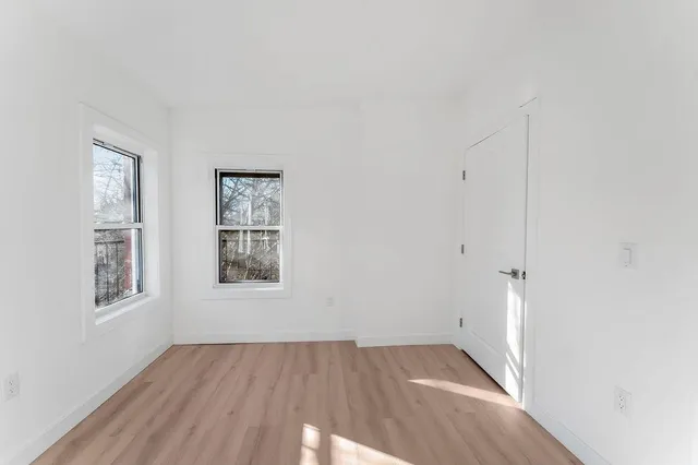 $3,600 | 306 Varick Street, Unit 4, Jersey City, NJ 07302