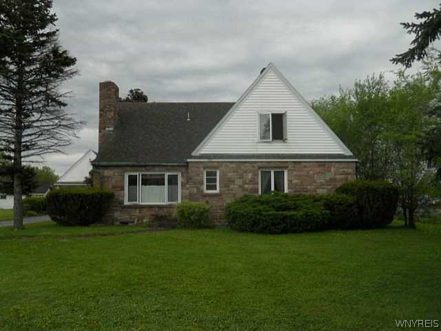 7158 West Main Road Le Roy, NY 14482 - Photo 1 of 25 Exterior Front