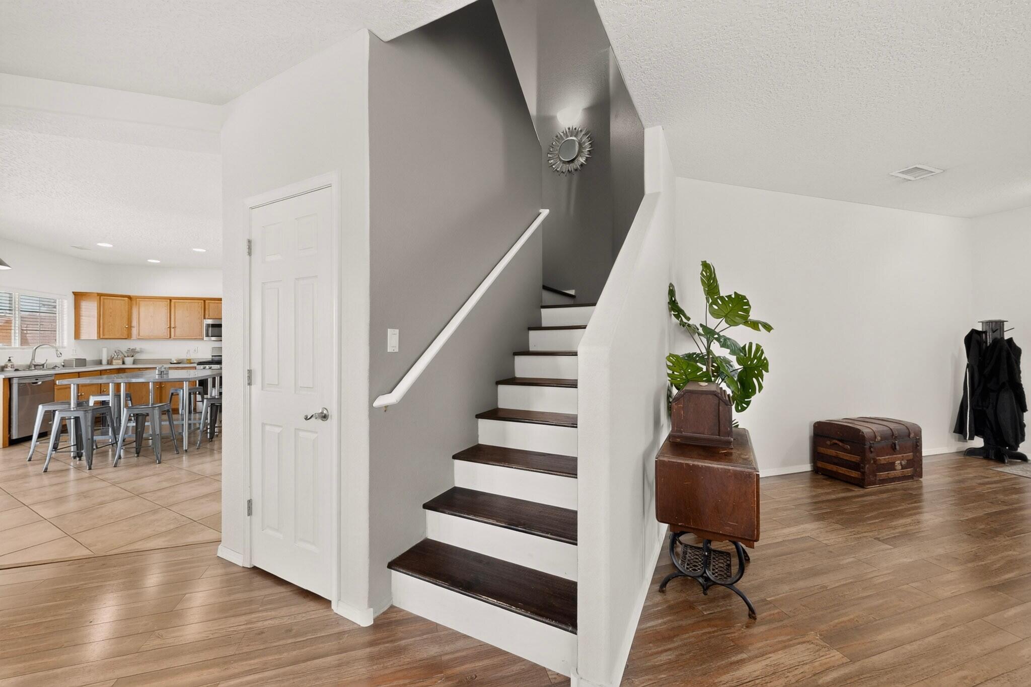 6512 Hurley Court Northeast Rio Rancho, NM 87144 - Photo 13 of 50 Gallery Image 13