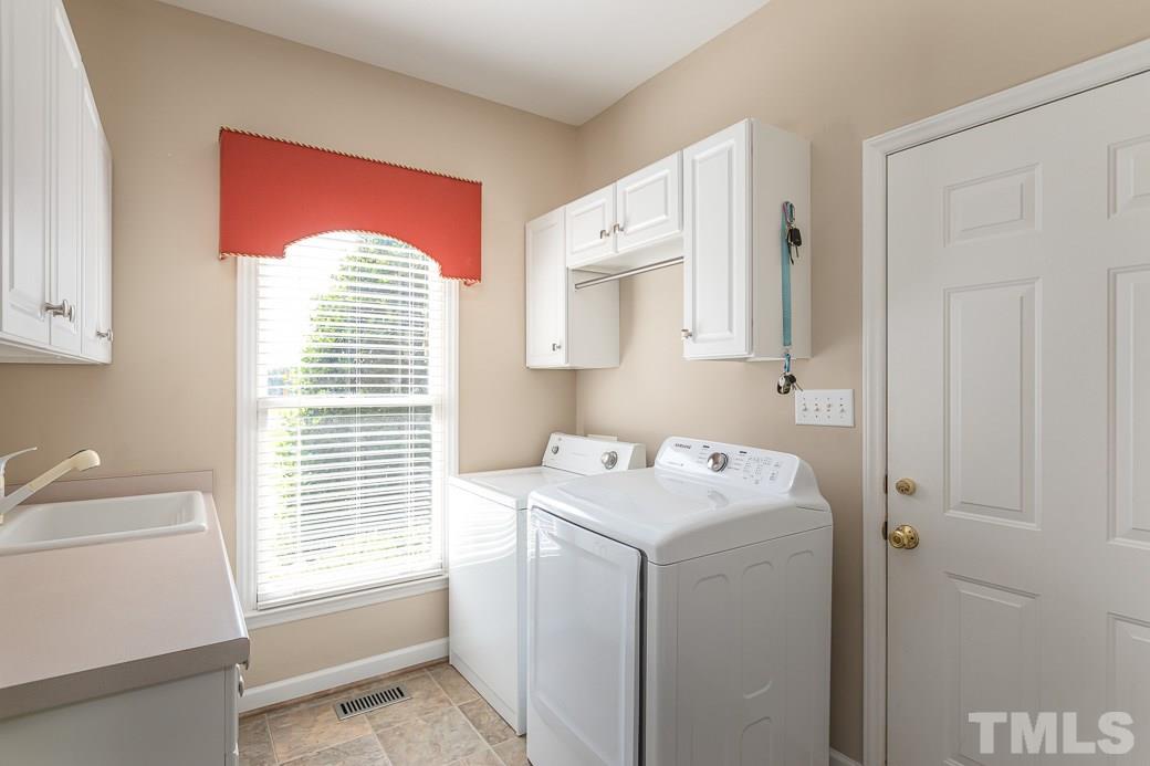 430 Dogeye Road Benson, NC 27504 - Photo 19 of 30 Gallery Image 19