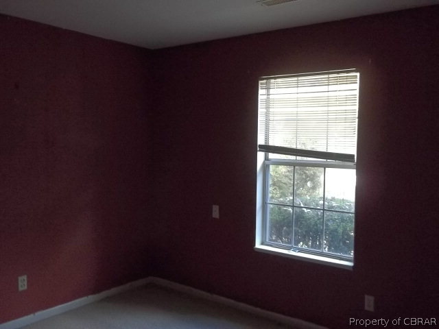 8752 Marlfield Road Gloucester, VA 23061 - Photo 10 of 17