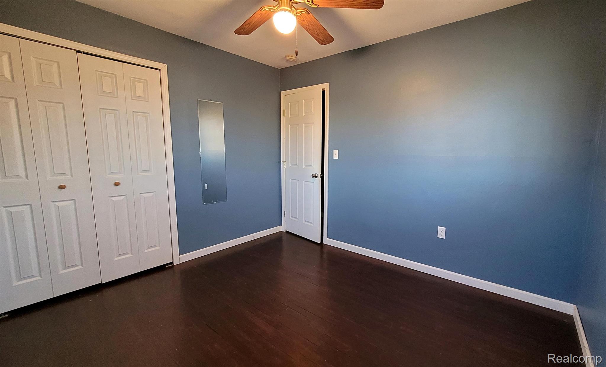 28943 Pennsylvania Road Romulus, MI 48174 - Photo 12 of 16 Gallery Image 12