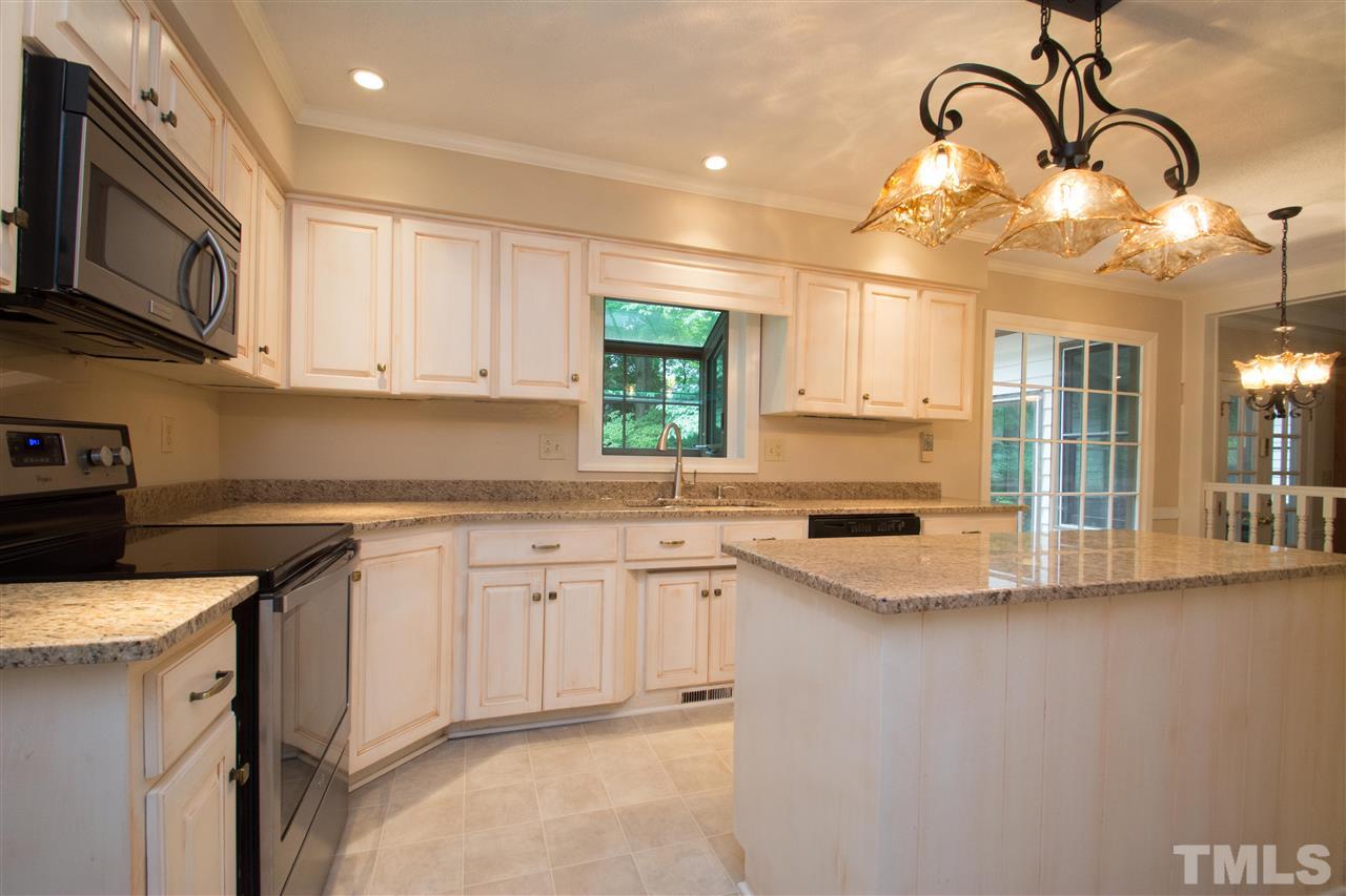 613 Brandywine Circle Raleigh, NC 27614 - Photo 4 of 23 Gallery Image 4