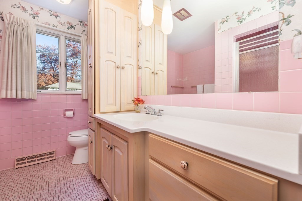 123 Arlington Road Longmeadow, MA 01106 - Photo 23 of 42 Gallery Image 23